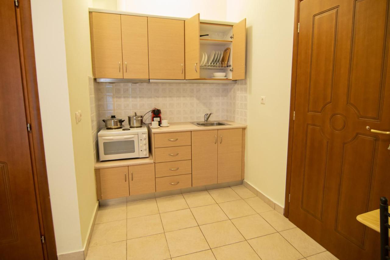 Tsertos Apartments Kamena Vourla Extérieur photo