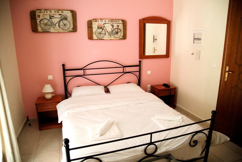 Tsertos Apartments Kamena Vourla Extérieur photo