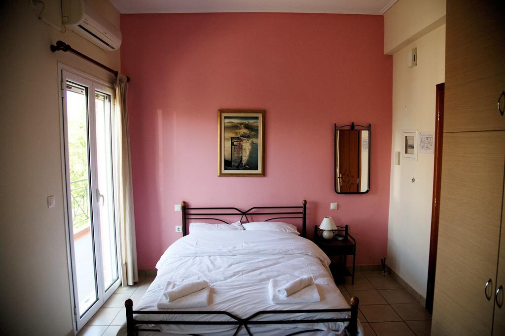 Tsertos Apartments Kamena Vourla Extérieur photo