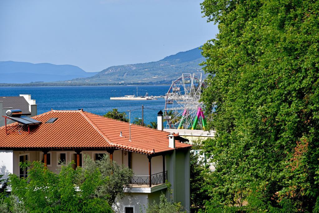 Tsertos Apartments Kamena Vourla Extérieur photo