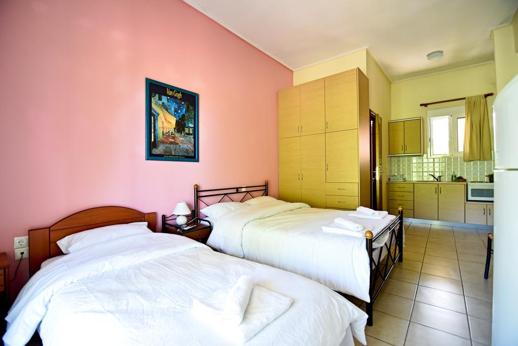 Tsertos Apartments Kamena Vourla Extérieur photo